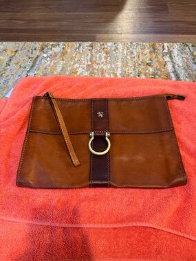 Pratesi Italian brown Leather Wristlet Clutch with Ring Accent